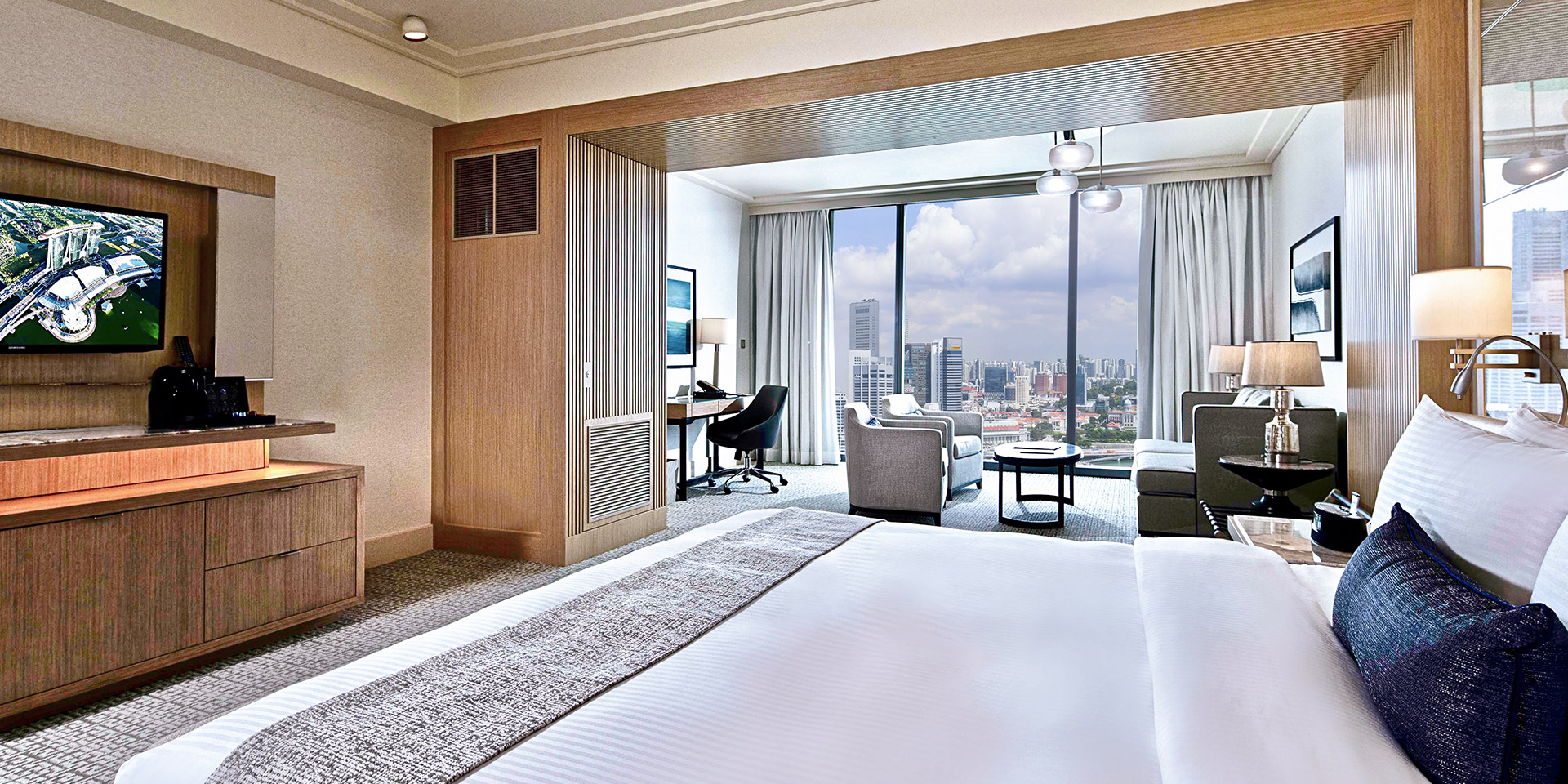 Club Room at Marina Bay Sands with King Bed and City View